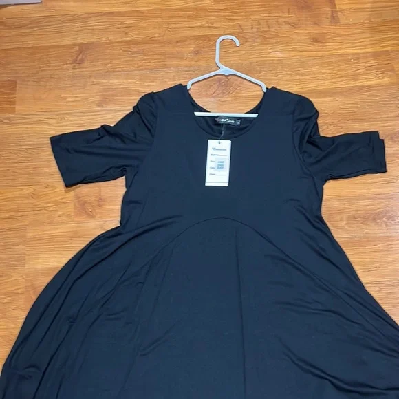 Dress - Picture 5 of 12